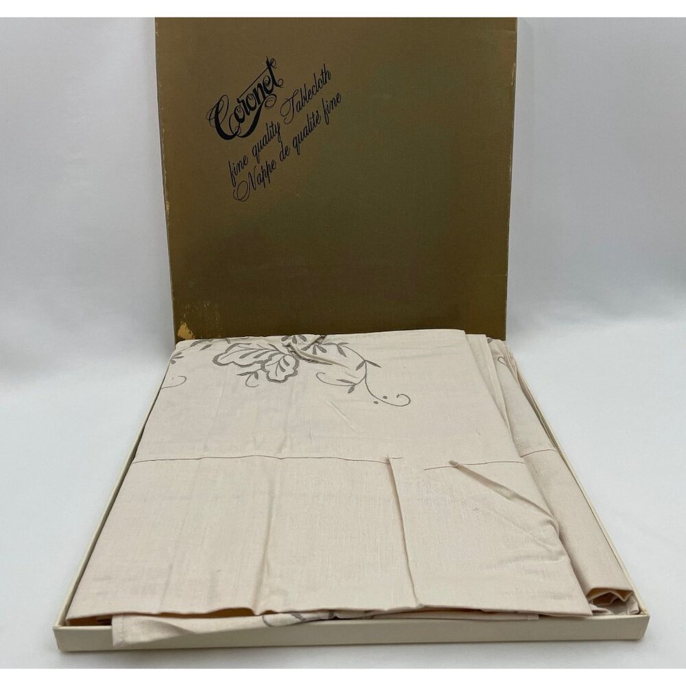Vintage tablecloth set, square tablecloth, 6 napkins, new, in original open box